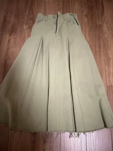 카키 플레어 스커트 M 사이즈