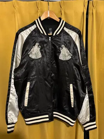 스카잔 블랙/실버 자수 디자인