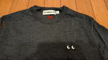 UNIQLO 아냐 하인드마치 메리노 스웨터