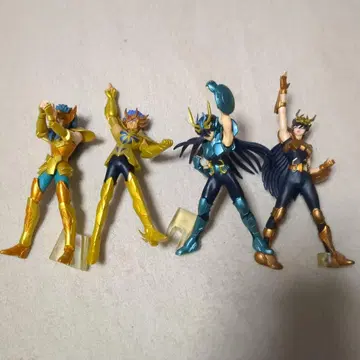 세인트 세이야 피규어 4체 세트