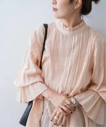 스픽 앤 스팬 코튼 조젯 핀턱 블라우스