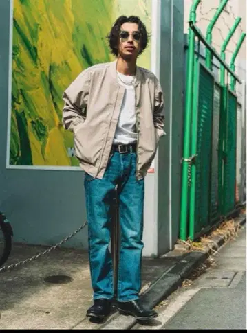 베이지 나일론 점퍼