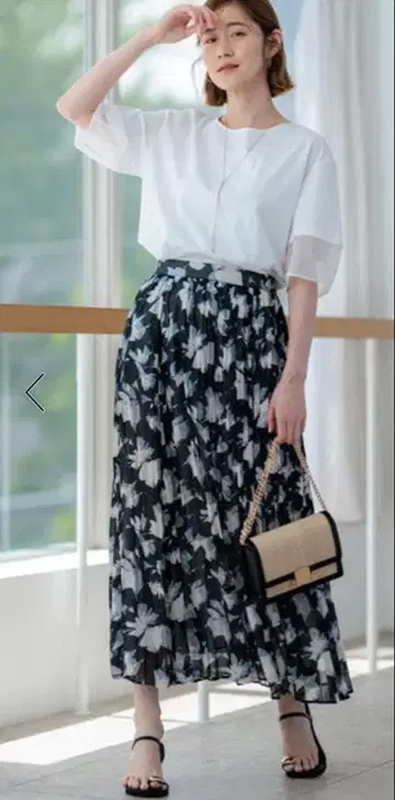 23구 라티 섀도우 플라워 프린트