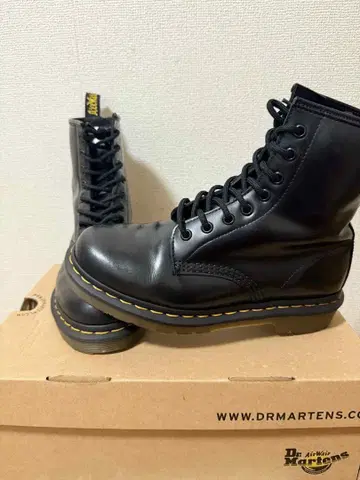닥터 마틴 블랙 미드컷 부츠
