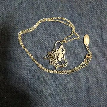 진격의 거인 목걸이 리바이