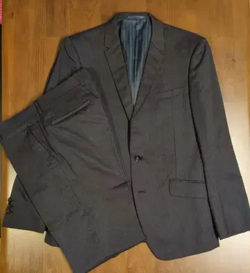 셋업 M 사이즈 스트라이프 패턴