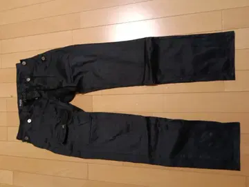 [ 가격 협의 가능 ] 나고야 오리지널 브랜드 누에스트로 블랙 슬림 팬츠