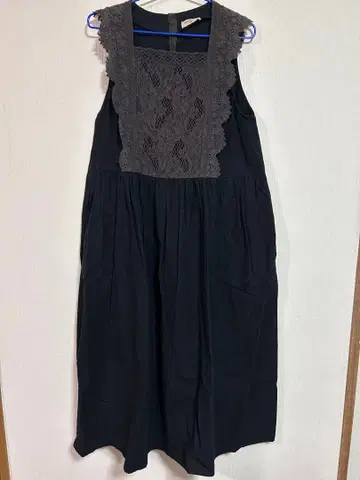 사만사 모스모스 가슴 레이스 원피스