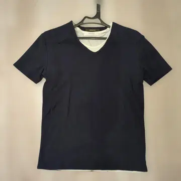 COMME CA MEN 네이비 V넥 T셔츠