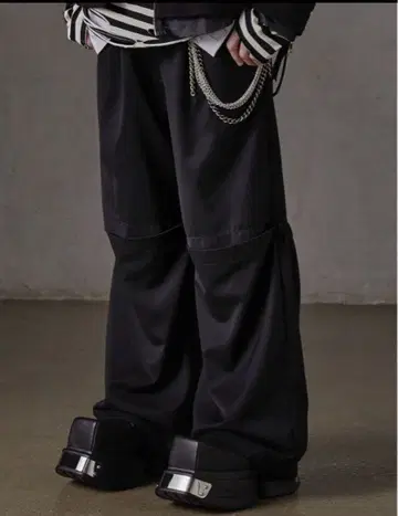 grancy 그랑시 튤 레이어드 디자인 슬랙스 블랙 M