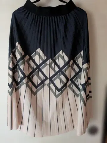 [ 새상품 ] 플리츠 스커트