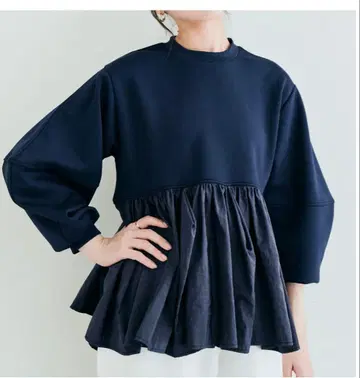 키라키라샵 네이비 이소재 MIX 종이상자 페플럼 풀오버 L 사이즈