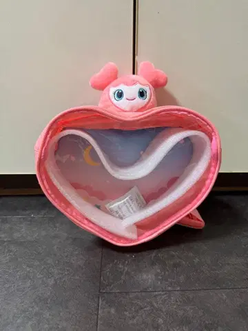 TWICE LOVELYS 삐요큥 바디백 모모 택 포함 새상품