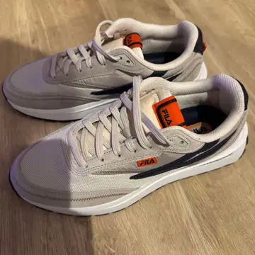 FILA 베이지 네이비 스니커즈