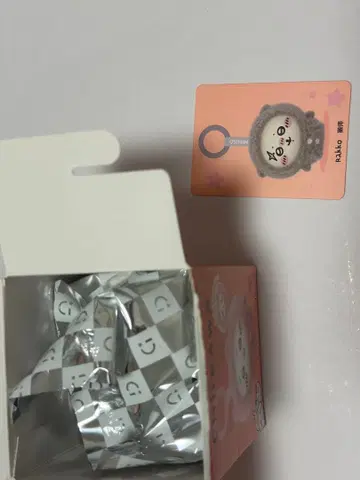 치이카와 x MINISO 페이스 체인지 키링 랏코 정품