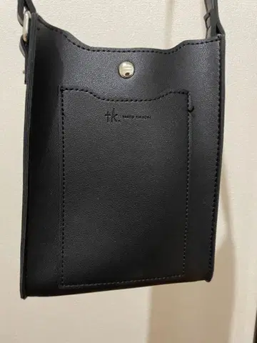 블랙 합성 피혁 사코슈