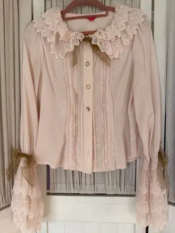 BABY, THE STARS SHINE BRIGHT 블라우스