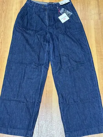 INES DE LA FRESSANGE 데님 턱 와이드 팬츠