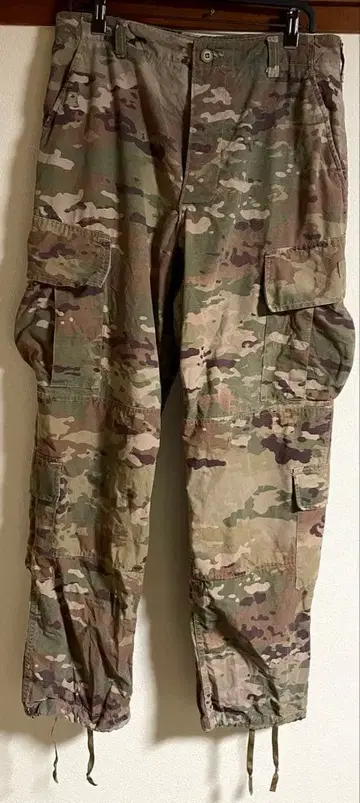 [ 미군 정품 ] FR 있음 ACU 멀티캠 카고 팬츠 M-R 레귤러