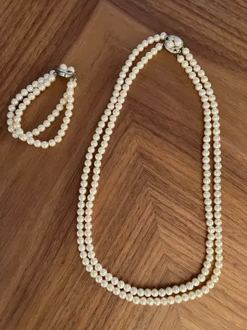 [ 새상품급 ] 화이트 펄 목걸이와 팔찌 세트 2연 포멀