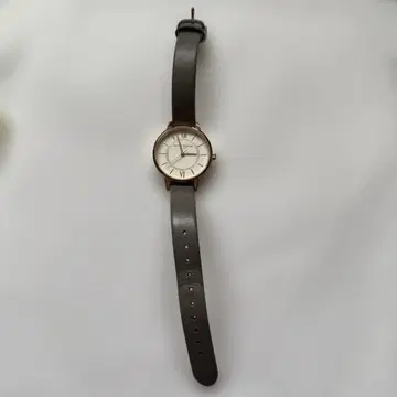 손목시계 올리비아 버튼