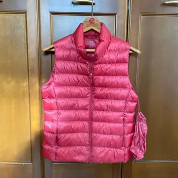 새상품급 UNIQLO 울트라 라이트 다운 다운 베스트 M