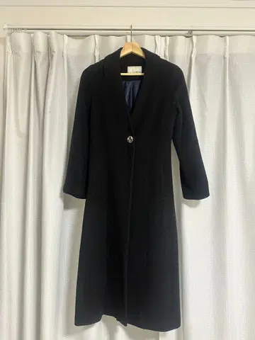 릴리 브라운 체스터 코트