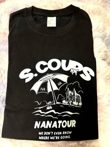 S.COUPS NANATOUR T셔츠