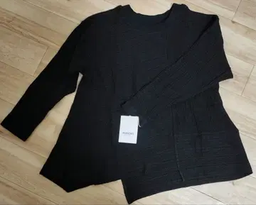 티셔츠 & 스커트 세트 (프리지)