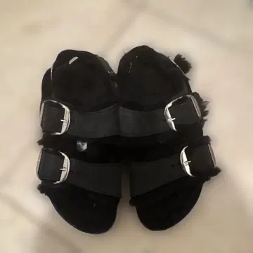 BIRKENSTOCK 블랙 샌들 이중 버클