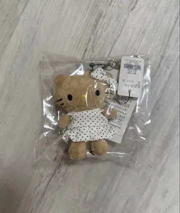 LOWRYSFARM 도트 키티 키링