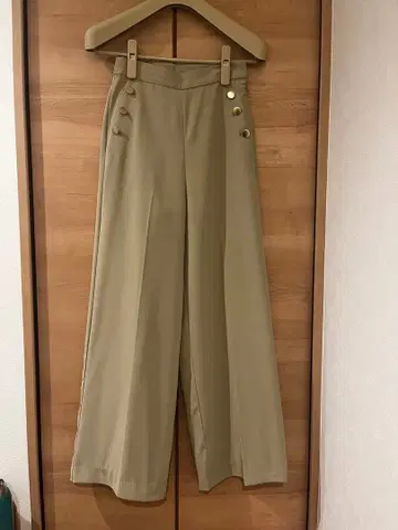 anuance 베이지 버튼 와이드 팬츠