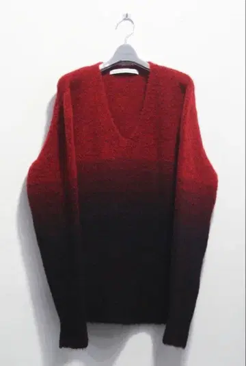 JOHN LAWRENCE SULLIVAN 그라데이션 V넥 니트