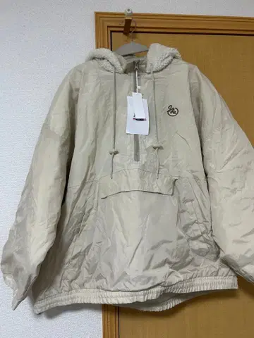 플리스 안감 후드 부착 베이지 자켓