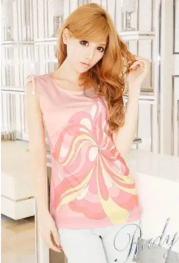 [ 새상품 택 포함 ] Rady 플라워 프린트 슬리브리스