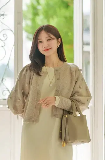 [ Maison Echelle ] 폼폼 푸들 니트 가디건