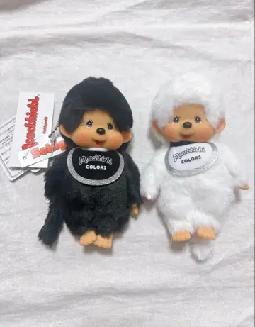 몬치치 colors 키체인 블랙 화이트 2개 세트