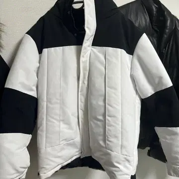 AZUL by MOUSSY 다운 자켓 화이트/블랙 L 사이즈