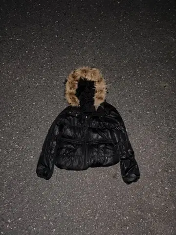 Y2K 퍼 달린 다운 자켓 헤이세이 갸루 남자 광택 짧은 기장 opium