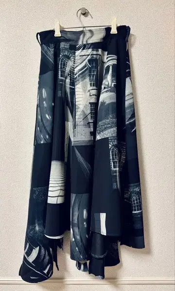 HARE 하레 스커트