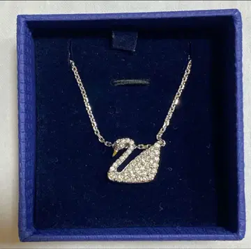 스와로브스키 스완 파베 목걸이