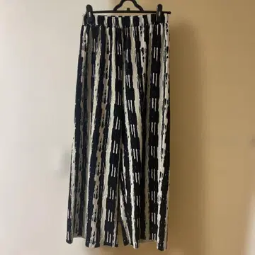 화이트 블랙 스트라이프 와이드 팬츠