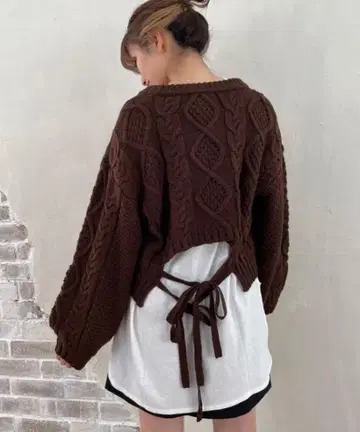 새상품 MAJESTIC LEGON 마제스틱 레곤 백리본 니트