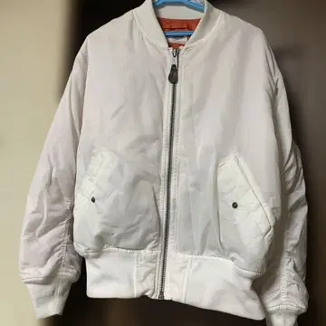 TOP KHAKI MA-1 플라이트 자켓 화이트