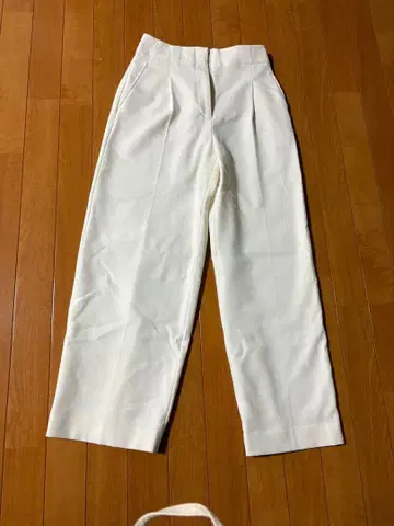 PLST 화이트 와이드 팬츠 S 사이즈
