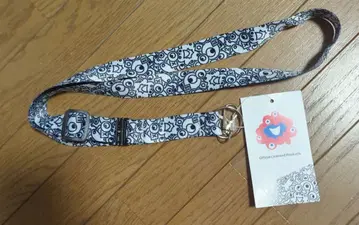 새상품 미야쿠미야쿠 넥스트랩 모노톤 화이트 블랙 오사카 간사이 만박 익명