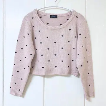 evelyn AnMILLE 에블린 안미르 하트 무늬 긴팔 니트 핑크