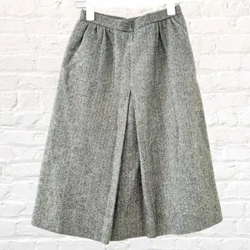 플레어 스커트 무릎 기장 플리츠 턱인 백 지퍼 오피스 무지