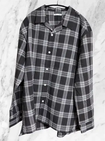 GU 텍스처 오픈 카라 체크 셔츠