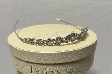 Ivory & Co. Clementine